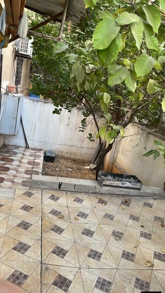 شقة طابق أرضي بحديقة ومدخل مستقل في نزال
