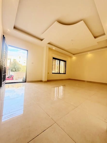 طابق أرضي 150م بمنطقة طارق - تقسيط مريح - 2