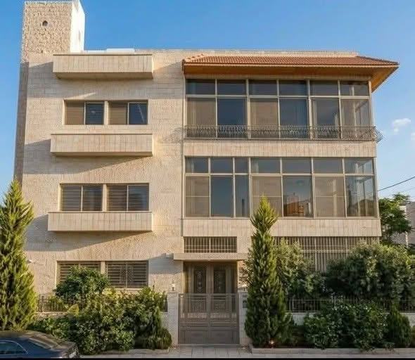 عمارة استثمارية في الشميساني بمساحة 747م