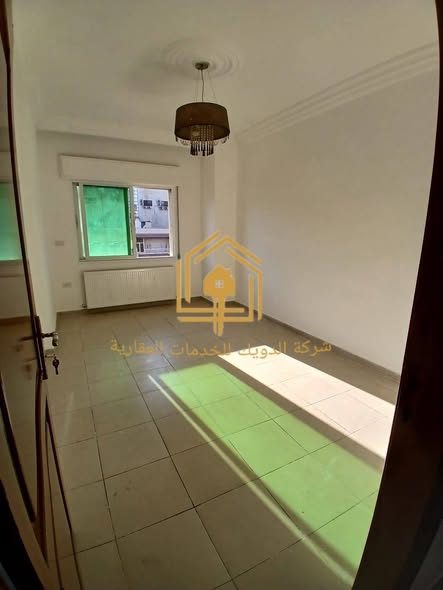 شقة 4 غرف 240م طابق ثالث للايجار في خلدا - 4