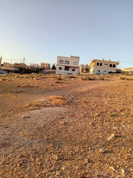 بيت مستقل للبيع في بداية الفيصلية – موقع مميز وقوشان مفروز
