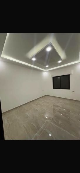 شقة أرضية مع ترس وكراج خاص في طبربور بـ 65 ألف - 3