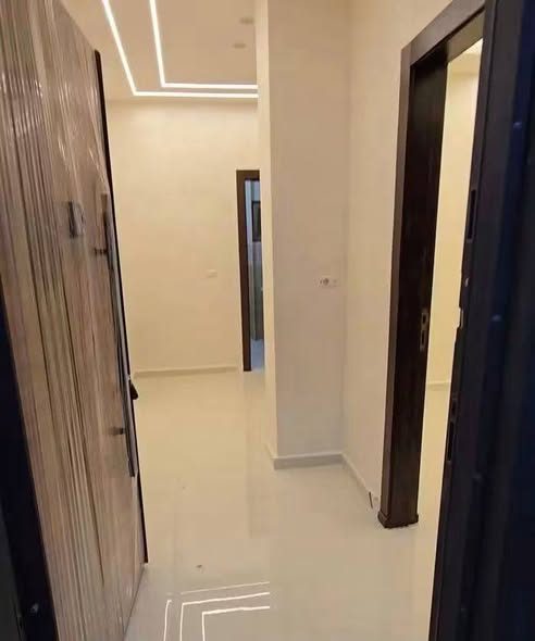 روف للإيجار في المقابلين - تشطيب جديد لم يسكن - 5