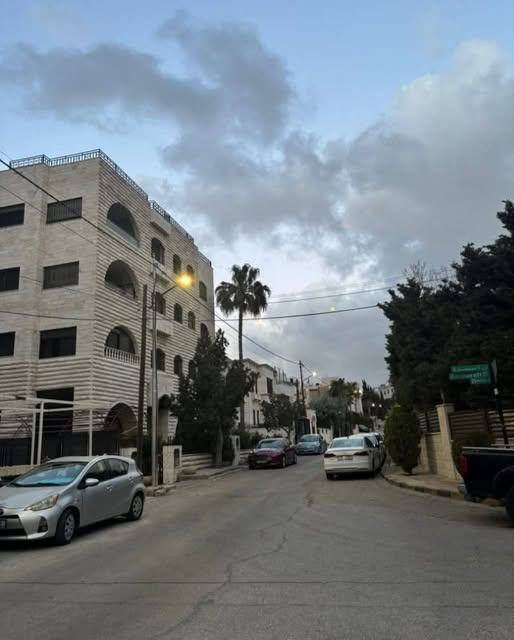 فيلا بنتهاوس أرضي بحديقة وكراج في أم أذينة