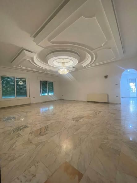 شقة سكنية للإيجار في أم السماق بمساحة 180م - 4