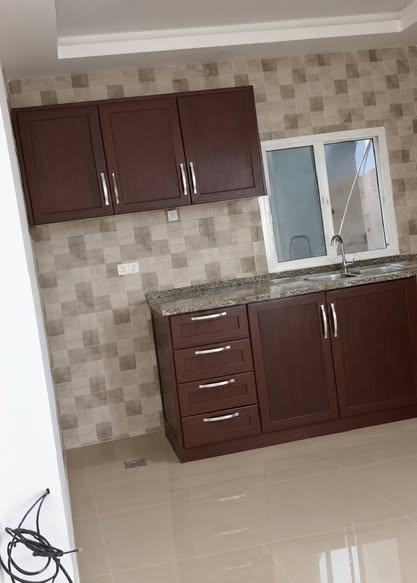 استديو سكن طالبات للبيع - فرصة استثمارية في إربد
