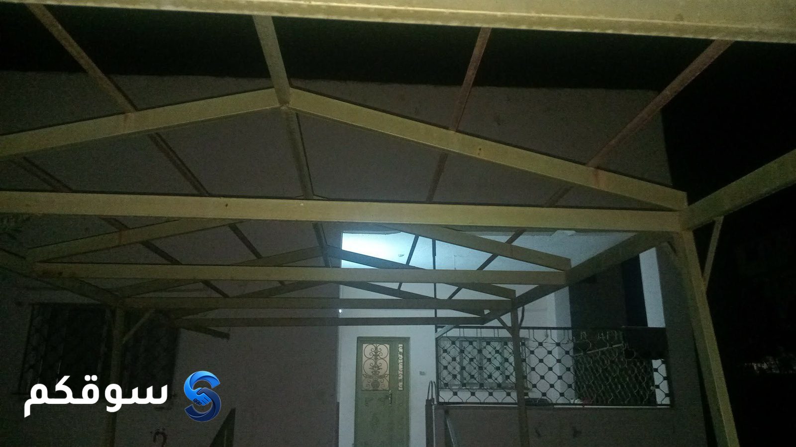 بيت مستقل 4 غرف 150م بكراج وحديقة في الهاشمية - 5