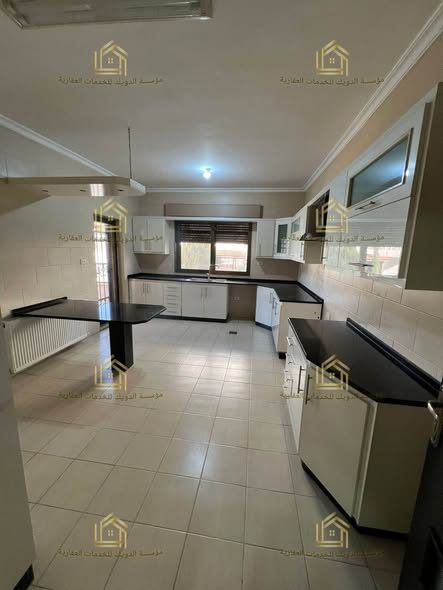شقة فاخرة للإيجار في طريق المطار - مساحة واسعة 215م - 2