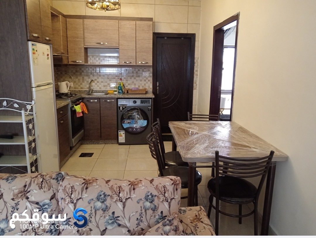 شقة في موقع مميز جانب مجدي مول شارع الجامعه - 3