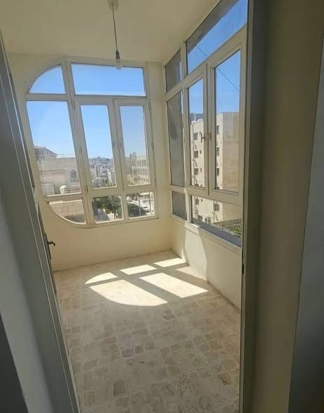 شقة مميزة في الجبيهة – فرصة سكنية راقية - 2