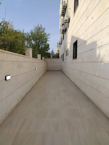 شقة أرضية للبيع في إربد - الحي الشرقي بمساحة 200م - 4