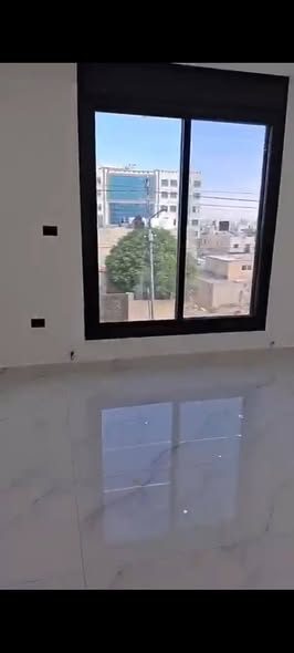 شقة سوبر ديلوكس جديدة للإيجار في الجبيهة - 3 غرف - 5