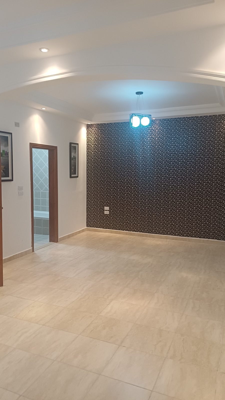 شقه لم تسكن نهائيا للبيع بسعر حرق غرب دوار صحارى وقرب دوار بريدا طابق رابع مخدومه مصعد - 5