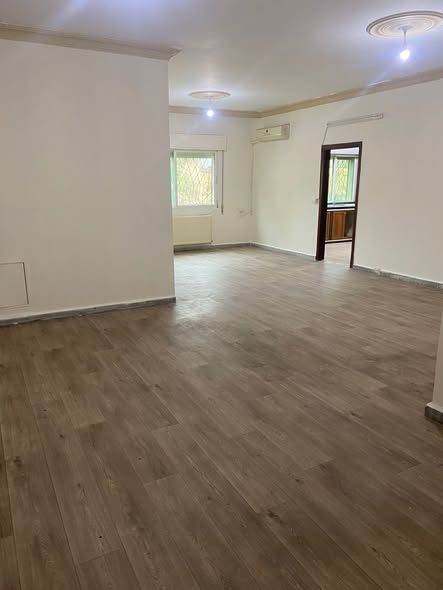 شقة فاخرة للبيع في ضاحية الرشيد - جاهزة للسكن