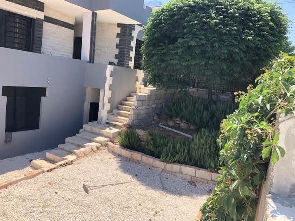 بيت مستقل للبيع في جاوا بعمر 7 سنوات - 2