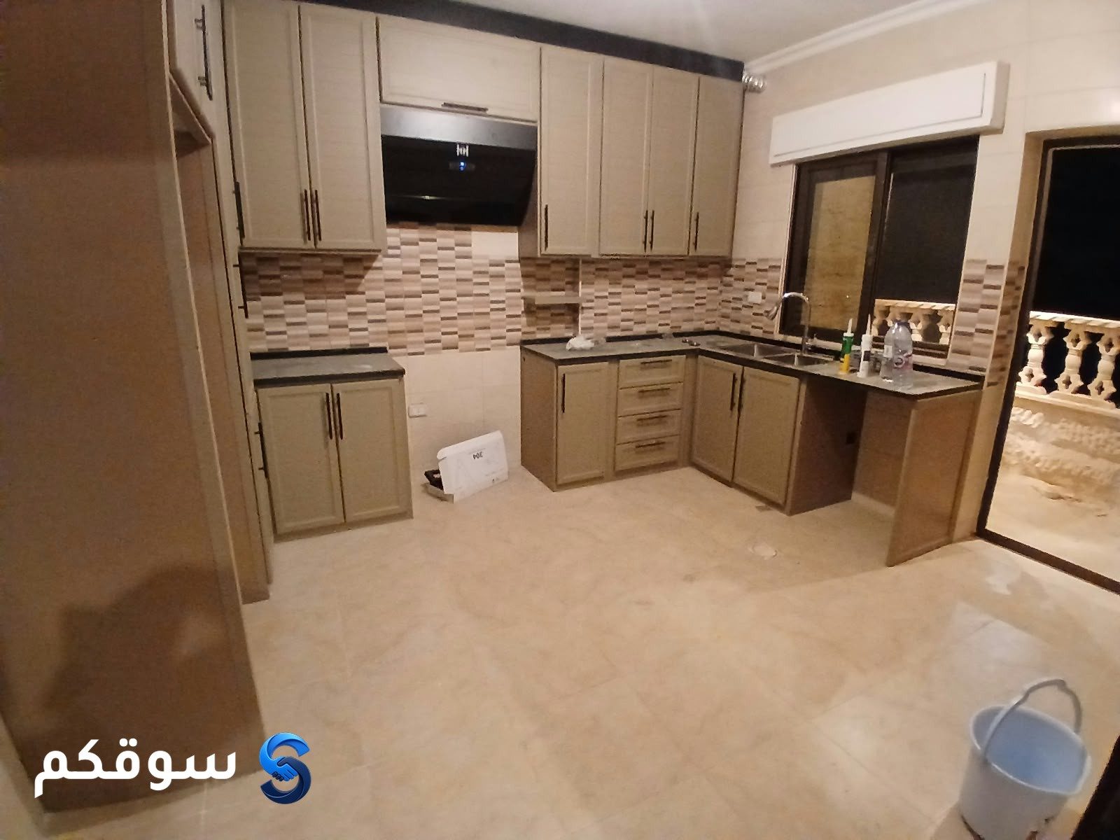 شقة عائلية للايجار في ضاحية الرشيد – 3 غرف، مطبخ راكب، كراج ومصعد - 10