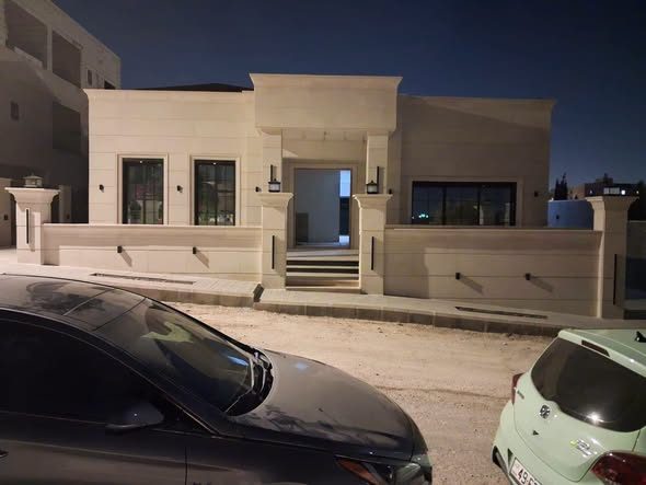 بيت مستقل فاخر للبيع في جاوا الرفيسة - 4