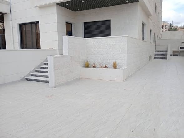 شقة فاخرة للإيجار في الراهبات - إربد - 2