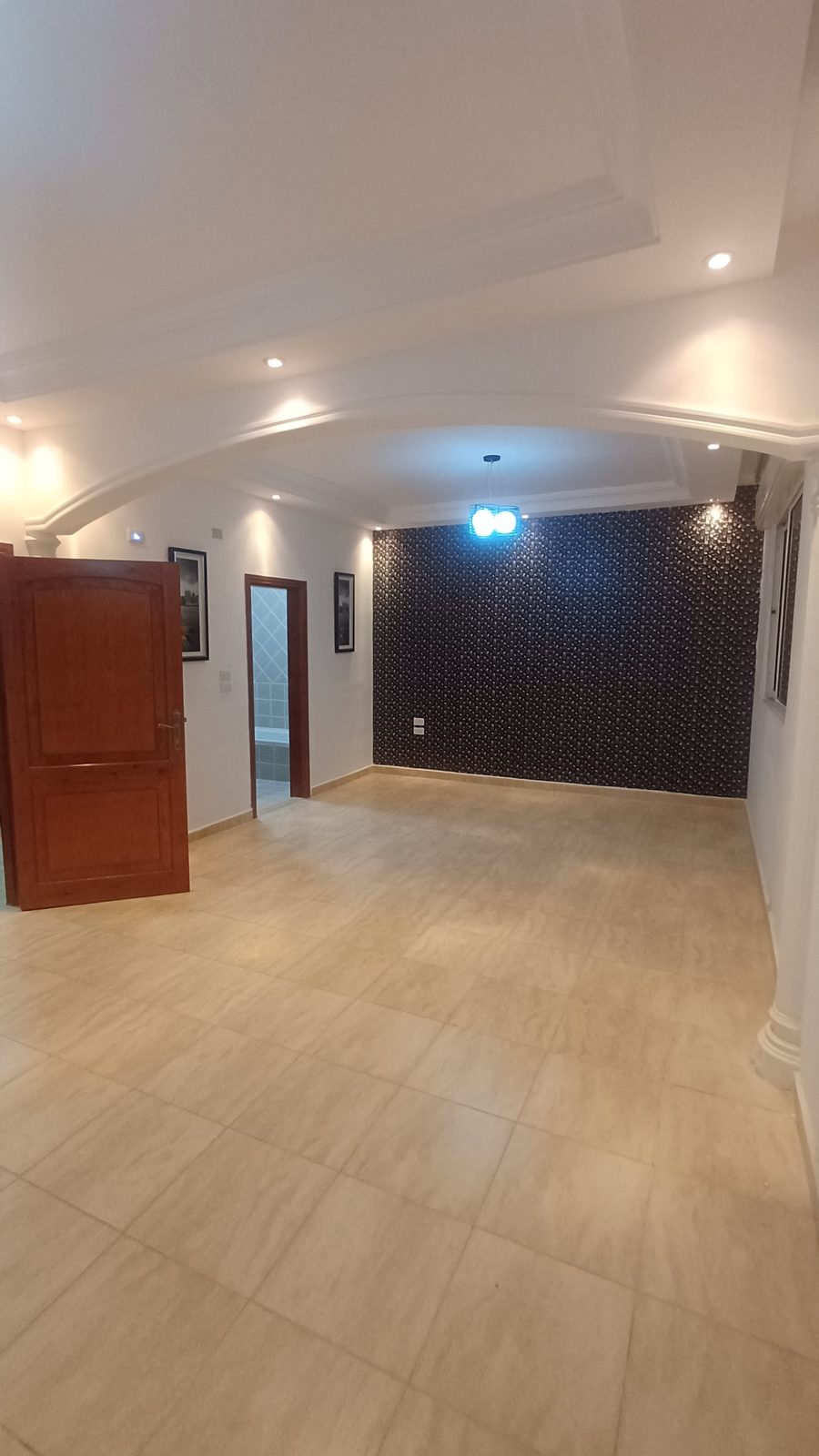 شقه لم تسكن نهائيا للبيع بسعر حرق غرب دوار صحارى وقرب دوار بريدا طابق رابع مخدومه مصعد - 4