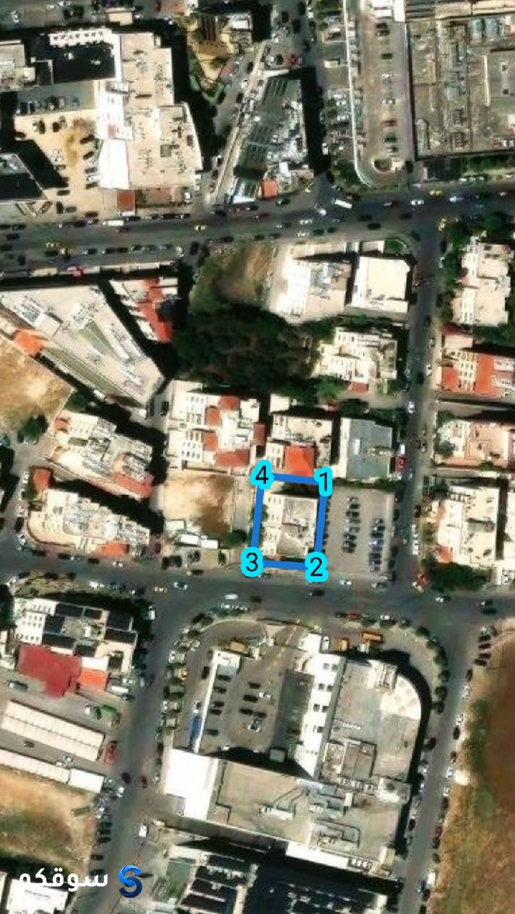 عمارة استراتيجية مكونة من 3 طوابق مـبـاشـرة مـقـابـل كـوزمـو - 9