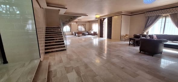 فيلا فاخرة للبيع في الجبيهة - 5