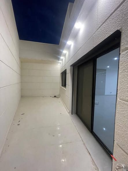 شقة مميزة للبيع في طبربور بتراس واسع - 5