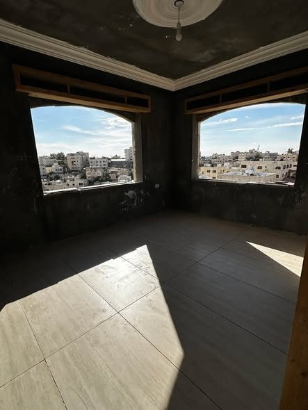 شقة قيد التشطيب للبيع في جبل الحديد - 3