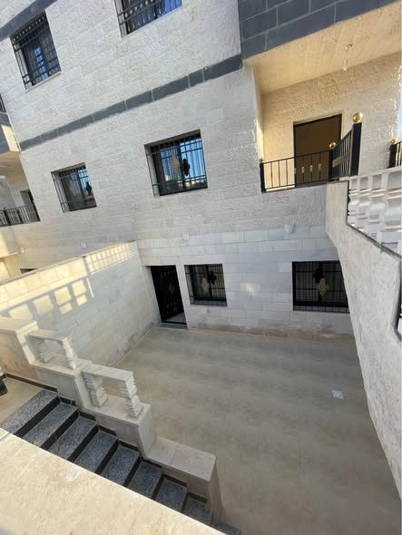 شقة مميزة للبيع في إيدون - فرصة للسكن أو الاستثمار - 2