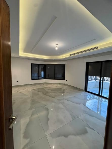 شقة مميزة لم تسكن للايجار في طريق المطار - 3