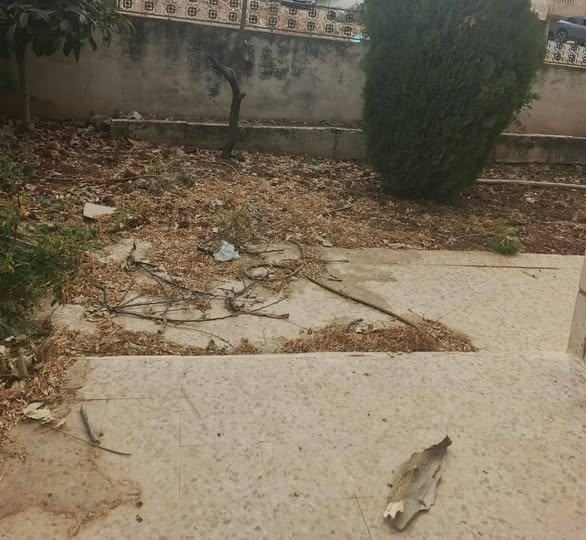 شقة فارغة للإيجار مع حديقة في الرابية