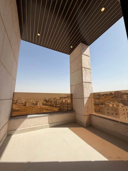 شقة فاخرة جديدة للبيع في شفا بدران