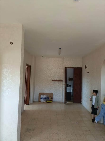 شقة نظيفة للإيجار في حي نزال - موقع مميز - 3