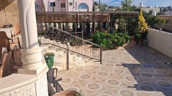 بيت مستقل بإطلالة مميزة في حسبان - ناعور - 4
