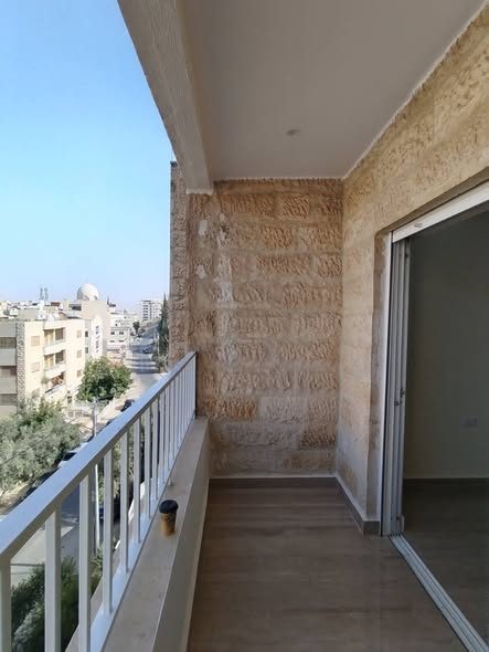 شقة استثمارية للبيع في الجاردنز - تجديد كامل وموقع حيوي - 2