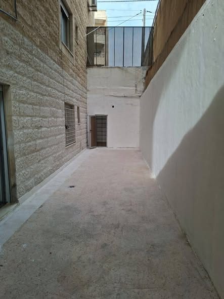 شقة أرضية للإيجار في ضاحية الرشيد - مع كراج وحارس - 3