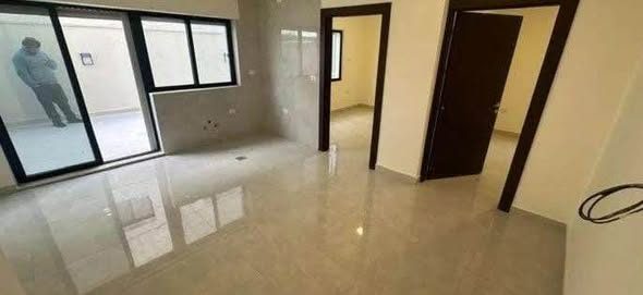 شقة غرفتين 60م طابق شبه أرضي للإيجار في الجندويل - 3