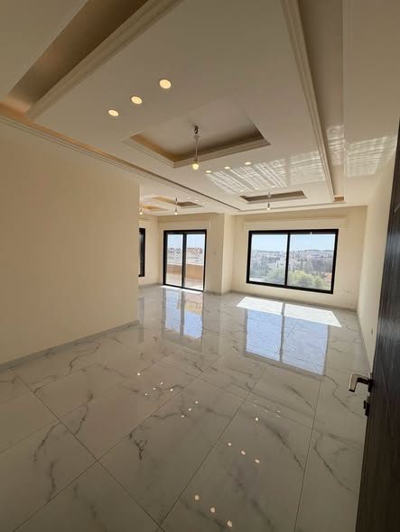 شقة فاخرة للإيجار في طريق المطار – جديدة ولم تسكن - 3