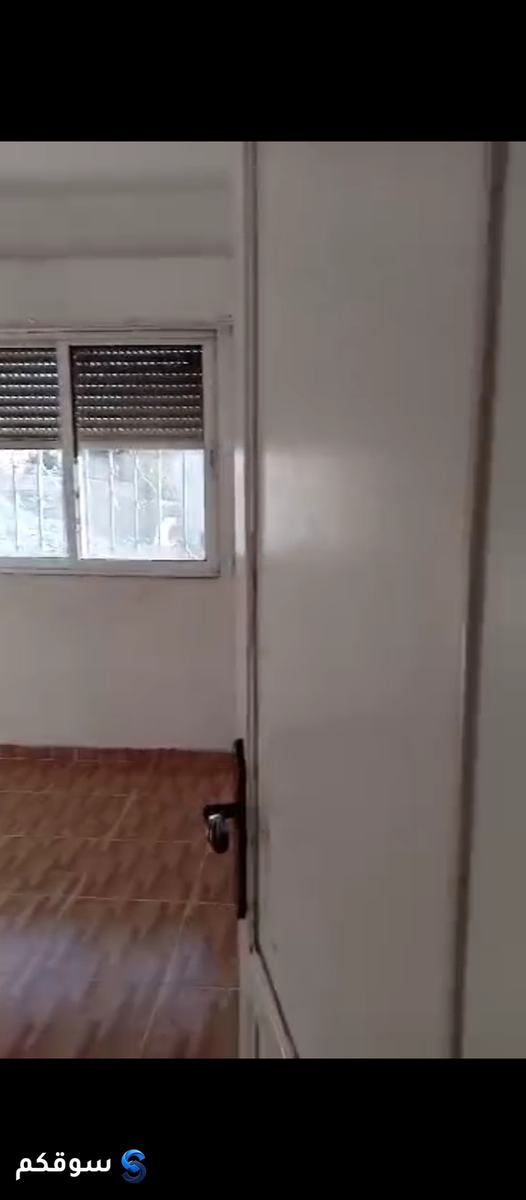شقة للبيع في جبل الحسين في منطقة راقية بحي عدن