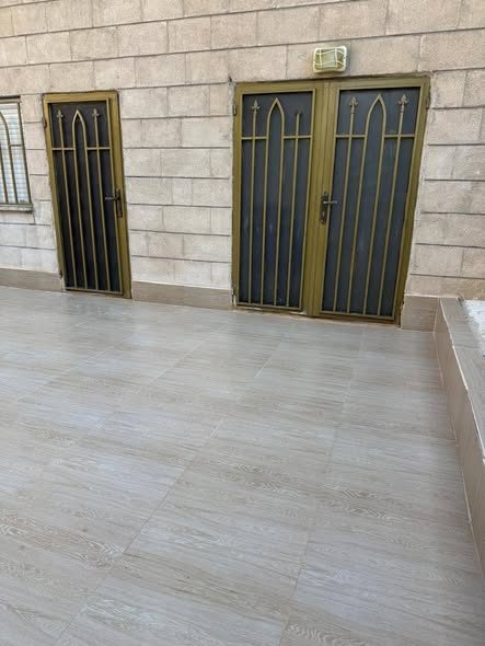 شقة أرضية مجددة للبيع في صويلح بسعر مميز - 4