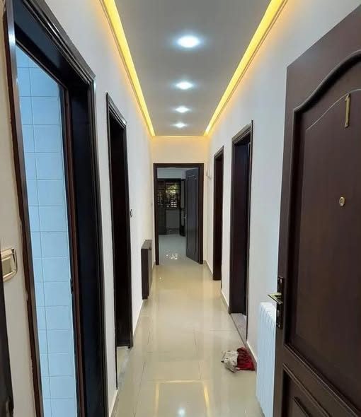 شقة 4 غرف 220م طابق أرضي للإيجار في الجندويل - 3