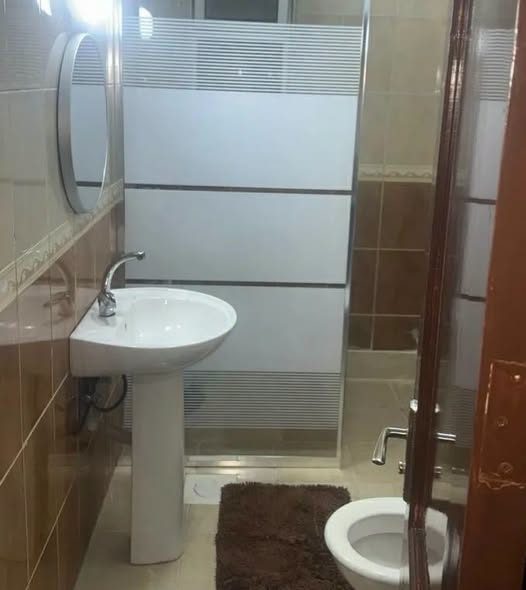 استوديو مفروش للايجار في شارع الجامعة بعمان - 2