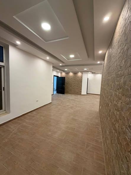 شقة فاخرة للإيجار في ضاحية النخيل – 150م